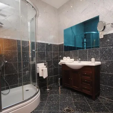 Luxury Blue Pearl Apartment