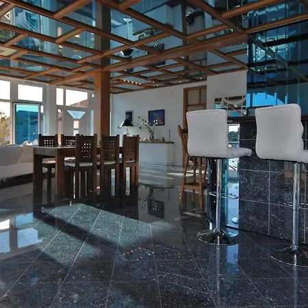 Apartment Luxury Blue Pearl